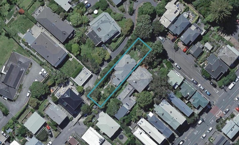 11 Upton Terrace, Thorndon, Wellington - Carousel 1
