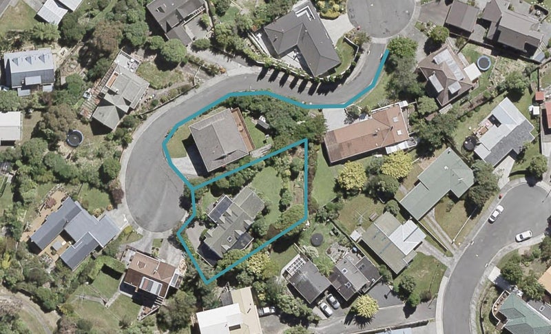 13 Roman Close, Silverstream, Upper Hutt - Carousel 1