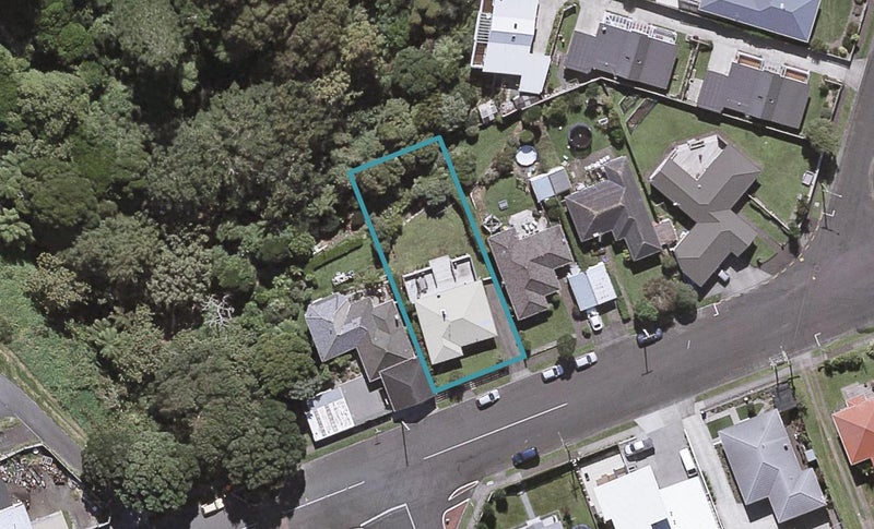 9 Oriental Street, Welbourn, New Plymouth - Carousel 1