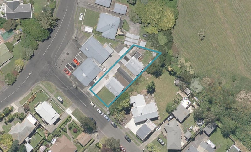 1A Turoa Road, Whanganui East, Whanganui - Carousel 1
