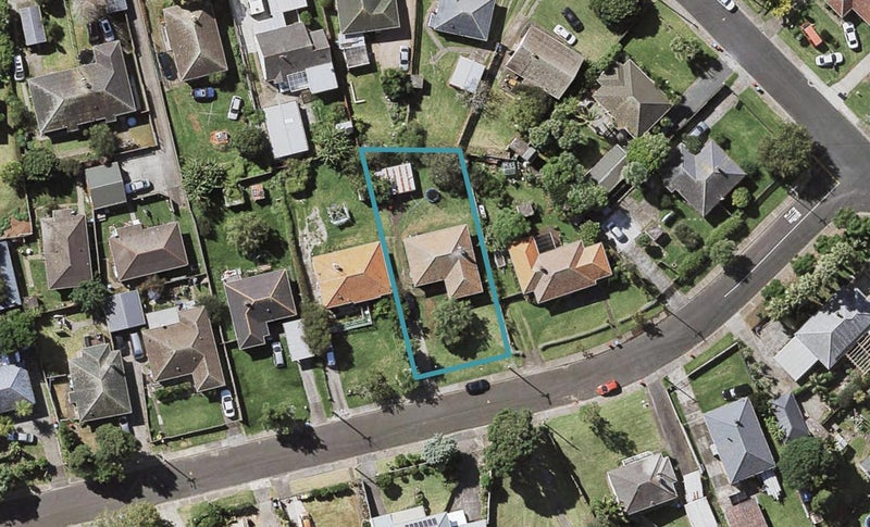 19 Larsen Road, Panmure, Auckland - Carousel 1