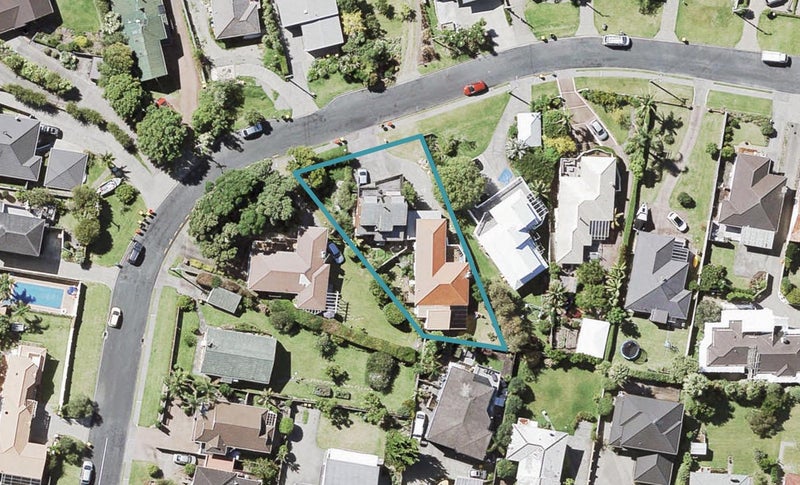 2/13 Braemar Road, Rothesay Bay, Auckland - Carousel 1