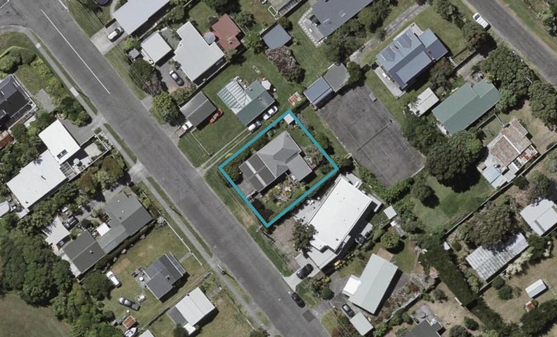 23 Waimea Road, Waikanae Beach, Waikanae - Carousel 1