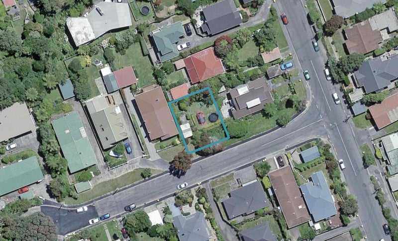 6 Henderson Street, Karori, Wellington - Carousel 1