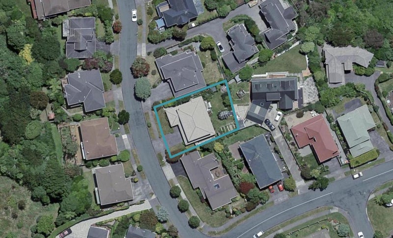 2 Ellwood Place, Churton Park, Wellington - Carousel 1