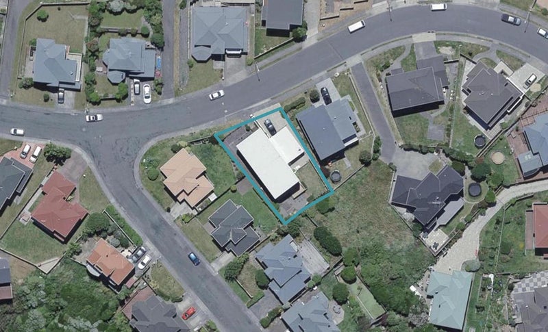 16 Tamworth Crescent, Newlands, Wellington - Carousel 1