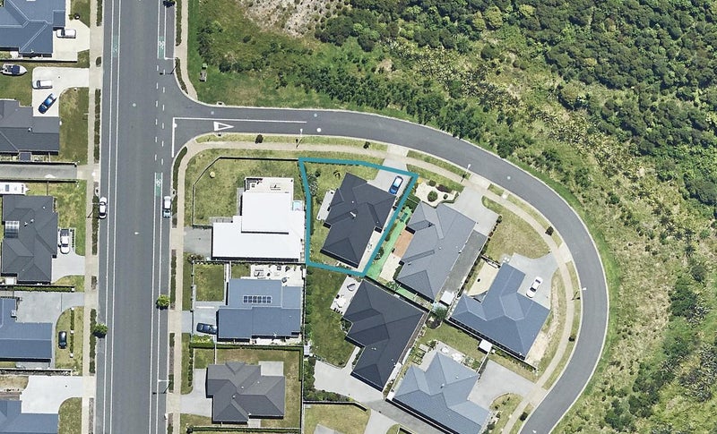 4 Conniston Way, Pyes Pa, Tauranga - Carousel 1