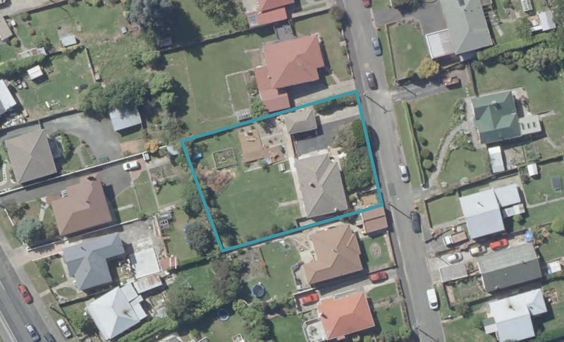 8 Alexander Street, Abbotsford, Dunedin - Carousel 1