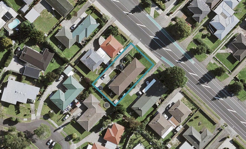 39 GREAT SOUTH Road, Papakura, Auckland - Carousel 1