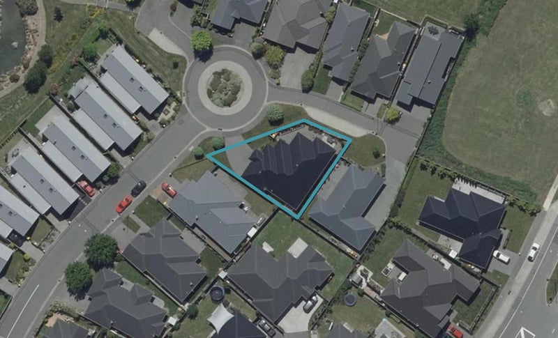 10 Famille Close, Yaldhurst, Christchurch - Carousel 1