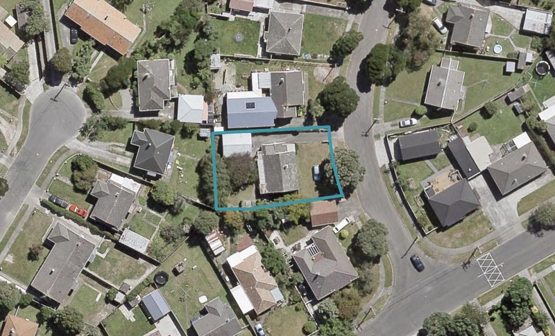 1 Sellers Grove, Taita, Lower Hutt - Carousel 1