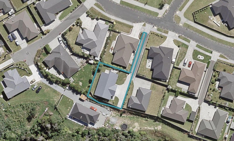 36 Sunstone Crescent, Brown Owl, Upper Hutt - Carousel 1
