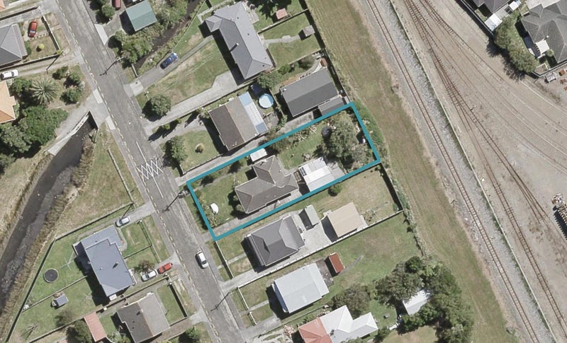 31 York Street, Moera, Lower Hutt - Carousel 1