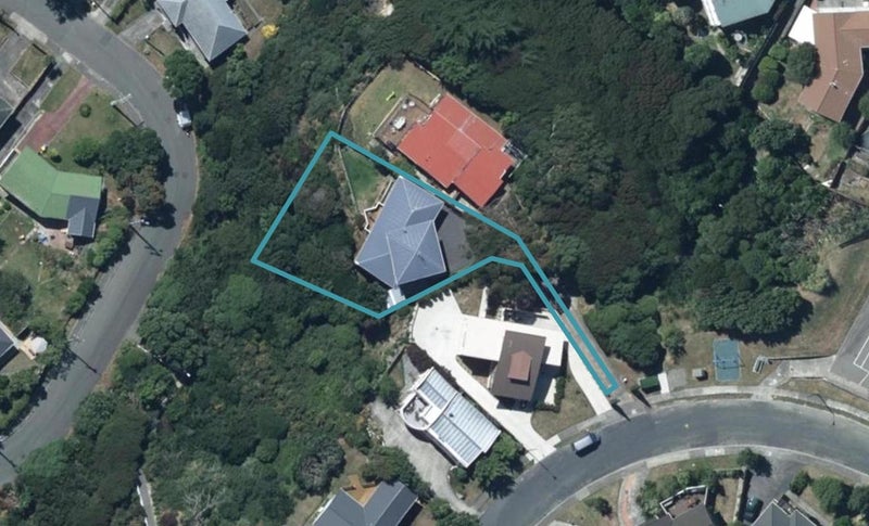 14 Lagden Street, Camborne, Porirua - Carousel 1