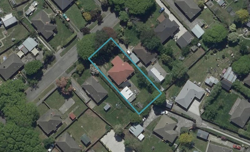 6 Attlee Crescent, Bryndwr, Christchurch - Carousel 1