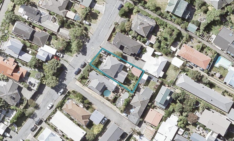 31 Pukatea Street, Eastbourne, Lower Hutt - Carousel 1