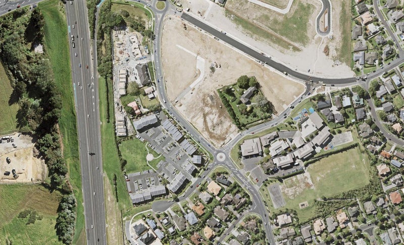 147 McClymonts Road, Oteha, Auckland - Carousel 1