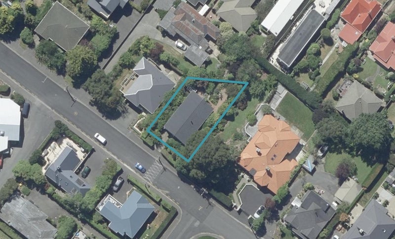 18 Lynn Street, Maori Hill, Dunedin - Carousel 1