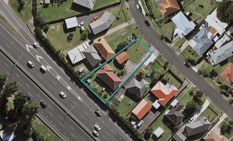 56 Clayton Avenue, Otara, Auckland - Carousel 1