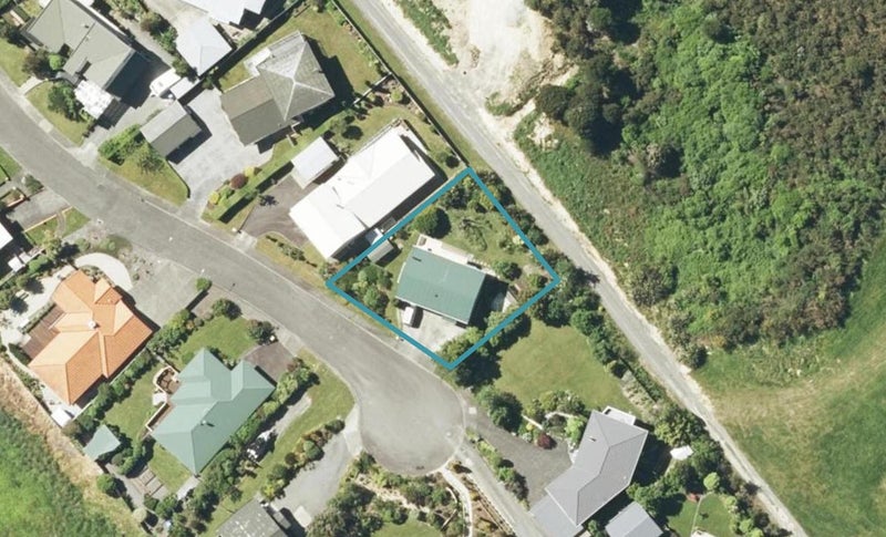 4 Matai Place, Waikawa, Picton - Carousel 1
