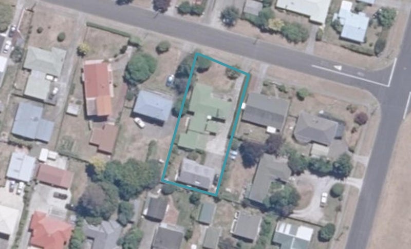 2/15 Laughton Street, Taupo, Taupō - Carousel 1