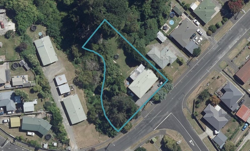 70 Pine Avenue, Melville, Hamilton - Carousel 1