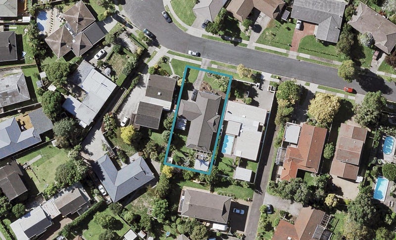 18 Jane Gifford Place, Half Moon Bay, Auckland - Carousel 1