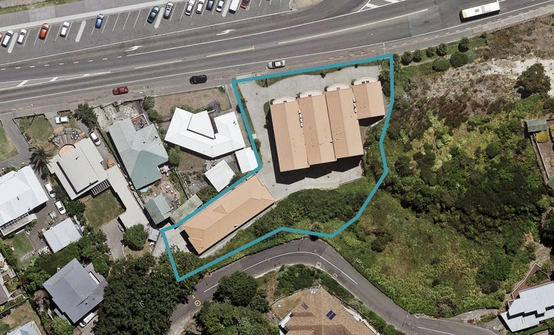 8/1 Breakwater Road, Bluff Hill, Napier - Carousel 1