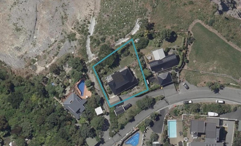 24 Kinsey Terrace, Clifton, Christchurch - Carousel 1