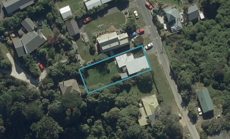58 Oxley Crescent, Broad Bay, Dunedin - Carousel 1
