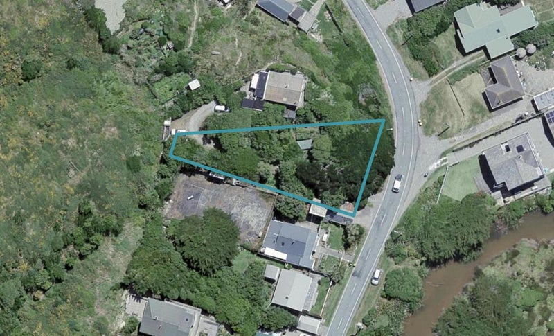1075 Makara Road, Karori - Carousel 1