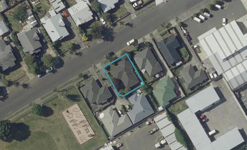 38 Beresford Street, Takaro, Palmerston North - Carousel 1
