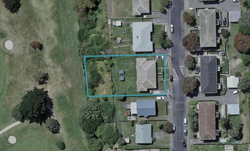 62 Raukawa Street, Strathmore Park, Wellington - Carousel 1