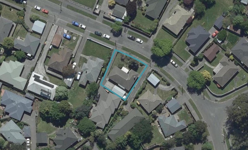 21 Pinehurst Crescent, Russley, Christchurch - Carousel 1