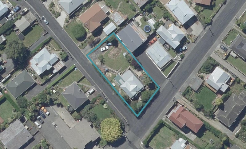 45 Nairn Street, Kaikorai, Dunedin - Carousel 1