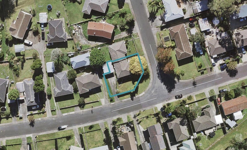 10B Shale Avenue, Massey, Auckland - Carousel 1