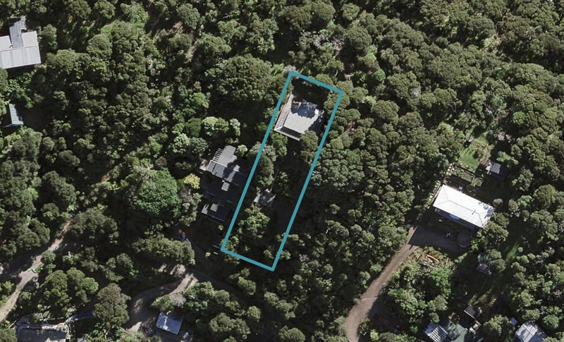 86 Fairview Crescent, Omiha, Waiheke Island - Carousel 1