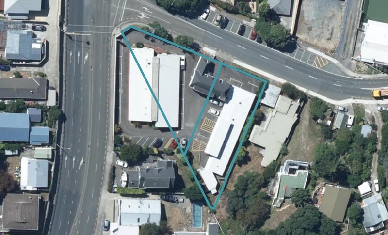 2 Grays Road, Plimmerton, Porirua - Carousel 1