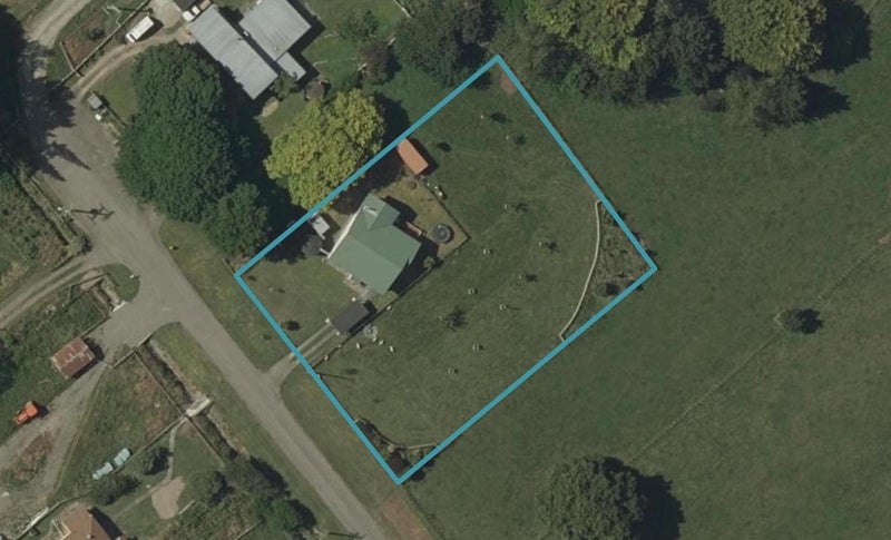 102 Cloverlea Road, Westbrook, Palmerston North - Carousel 1