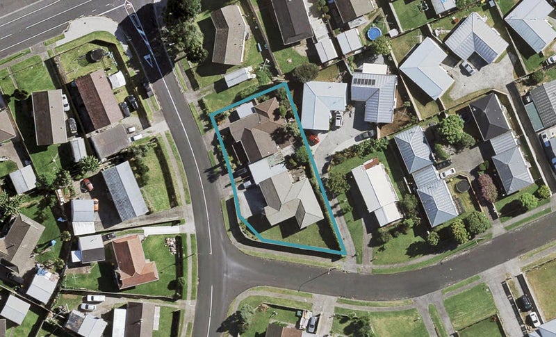 1/4 John Walker Drive, Manurewa, Auckland - Carousel 1