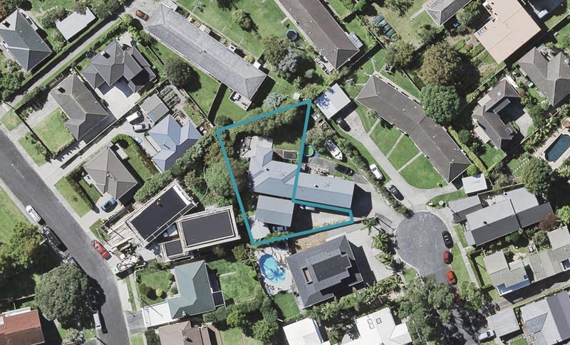 29 Hemi Street, Narrow Neck, Auckland - Carousel 1