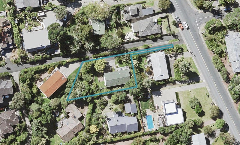 200 Beach Road, Campbells Bay, Auckland - Carousel 1