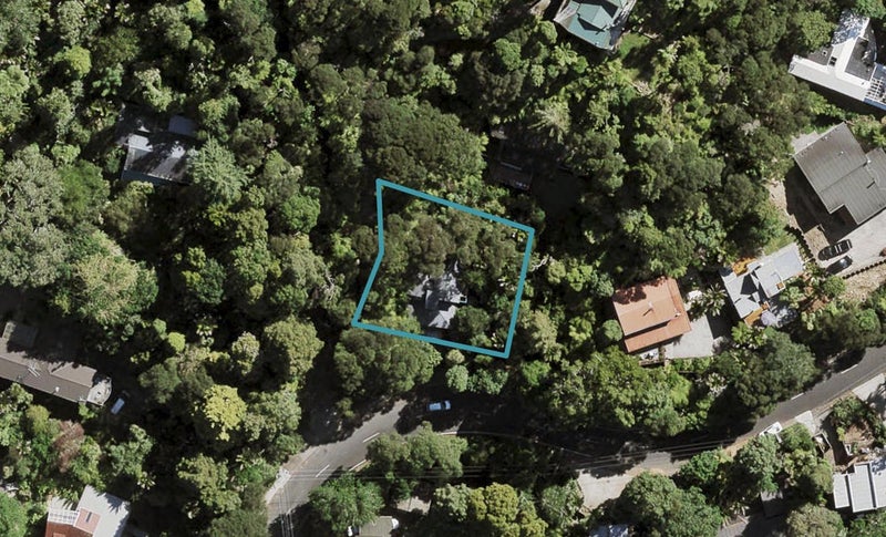 28 Takahe Road, Titirangi, Auckland - Carousel 1