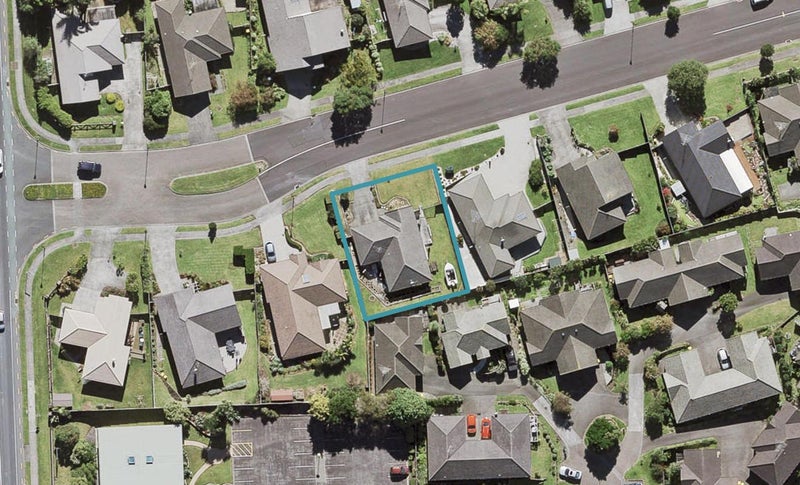 7 Rush Creek Drive, Westgate, Auckland - Carousel 1