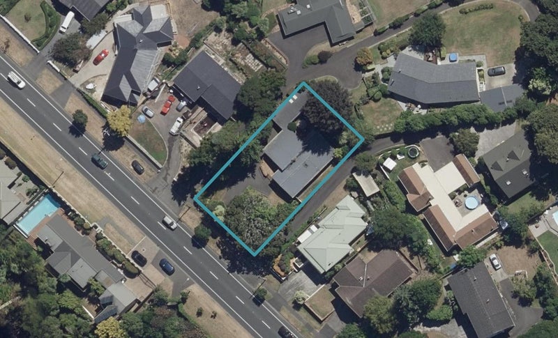 1036 River Road, Queenwood, Hamilton - Carousel 1