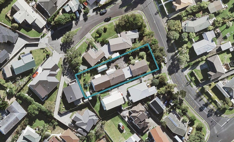 1/59 Commodore Drive, Lynfield, Auckland - Carousel 1