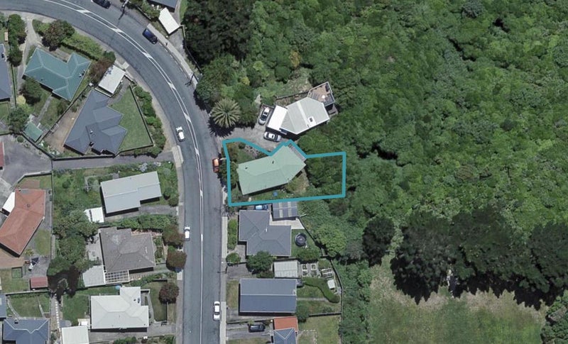 22 Mark Avenue, Paparangi, Wellington - Carousel 1