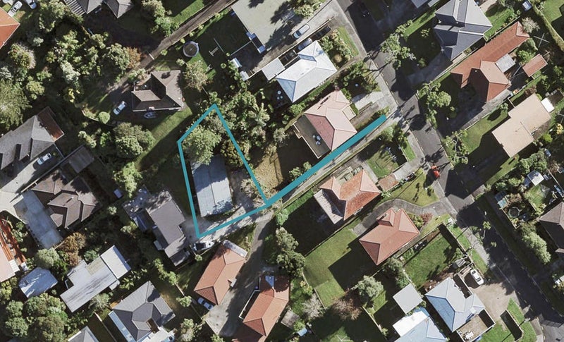 31 Hillview Avenue, New Windsor, Auckland - Carousel 1