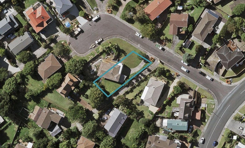14A Tableau Place, Totara Vale, Auckland - Carousel 1