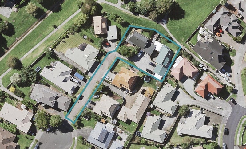 1/17 Daria Place, Northpark, Auckland - Carousel 1